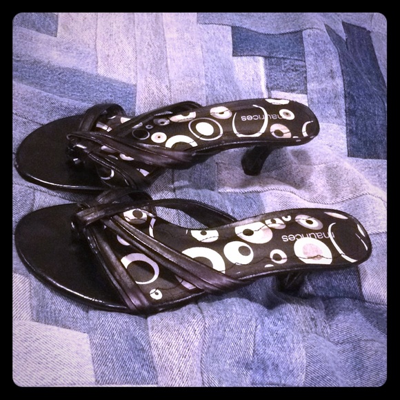 2.5 in Dressy Heels Size 7 - Picture 1 of 5